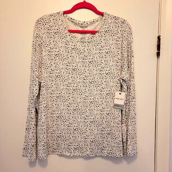 Top - Picture 2 of 2